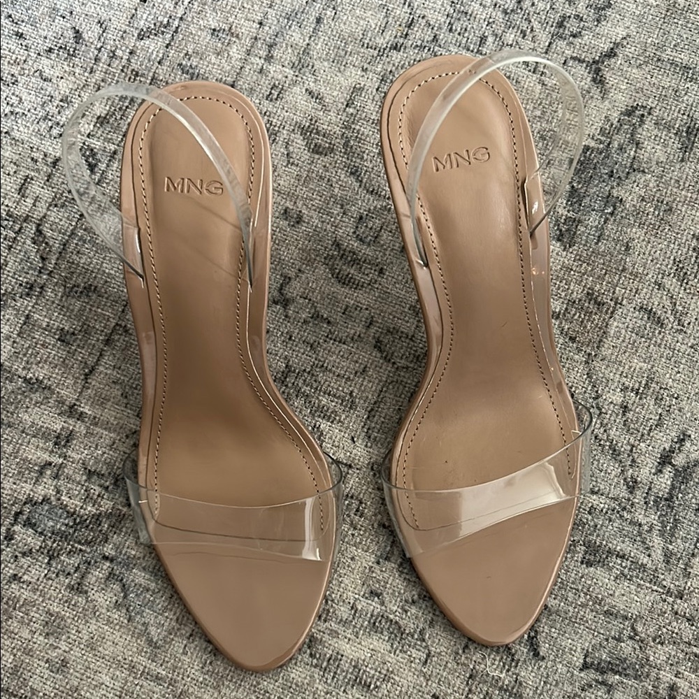 Mango Vinyl Tan Heels
